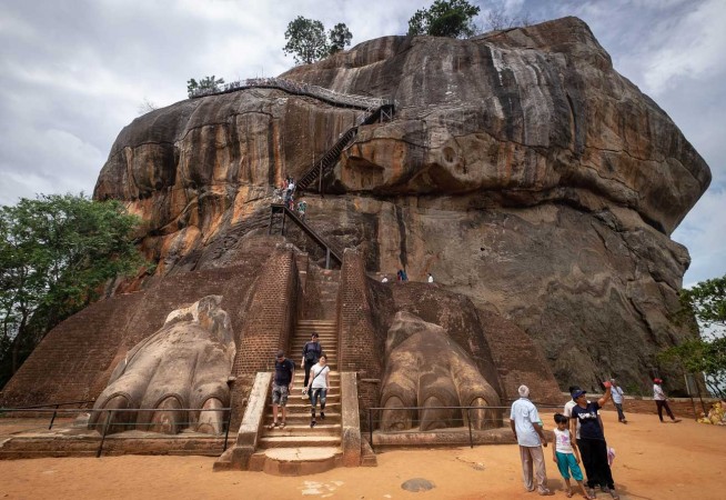 Sigiriya Rock in Sri Lanka - Your Ultimate Guide to Visit