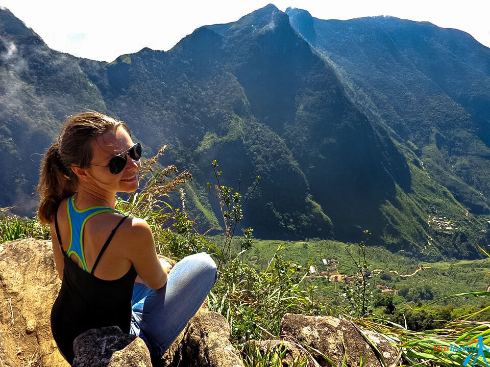 horton plains the worlds end view sri lanka