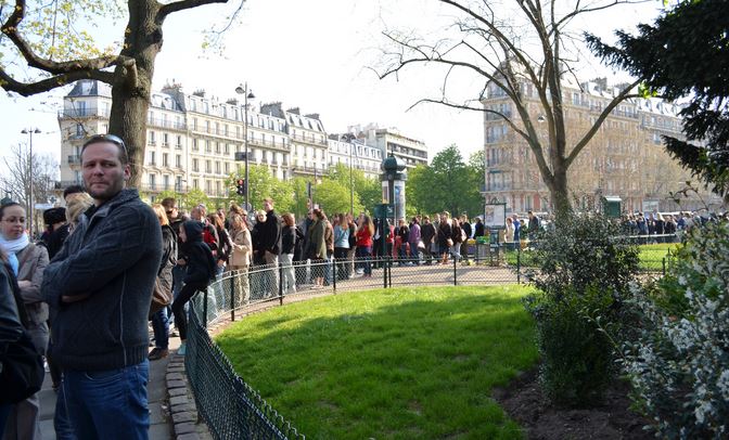 catacombs paris crypt queue lines in Paris skip the lines in Paris