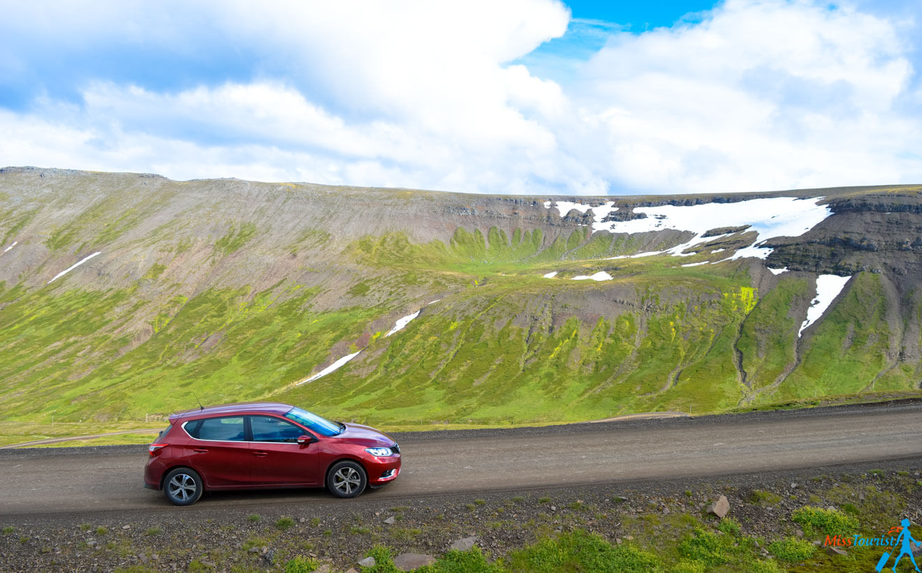 Renting a Car in Iceland → 8 Things You MUST Know