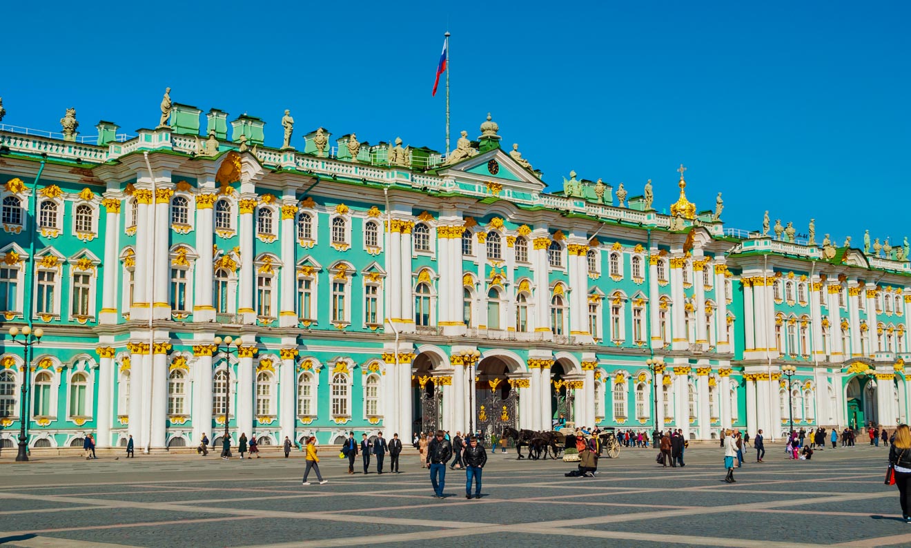 Foto de St. Petersburg, Russia, June 13, 2020. Typical for the