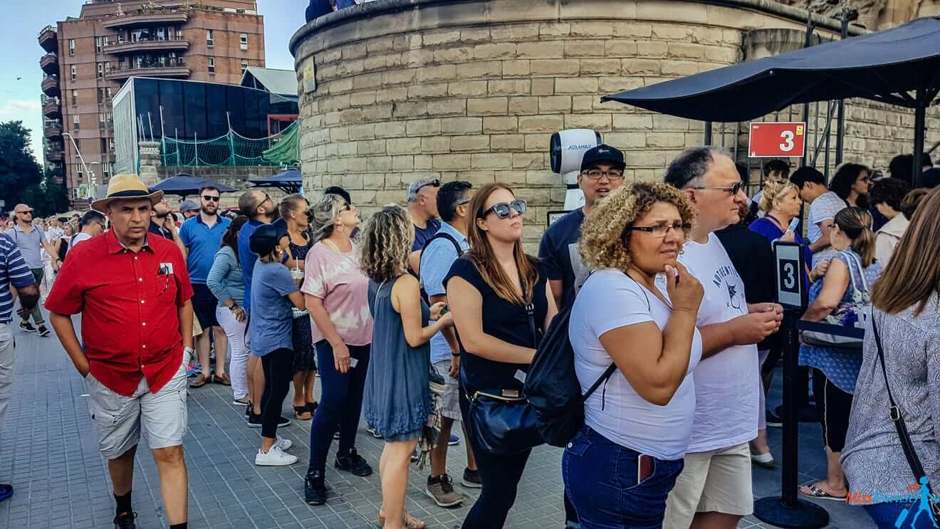 1 Sagrada Familia queues Barcelona