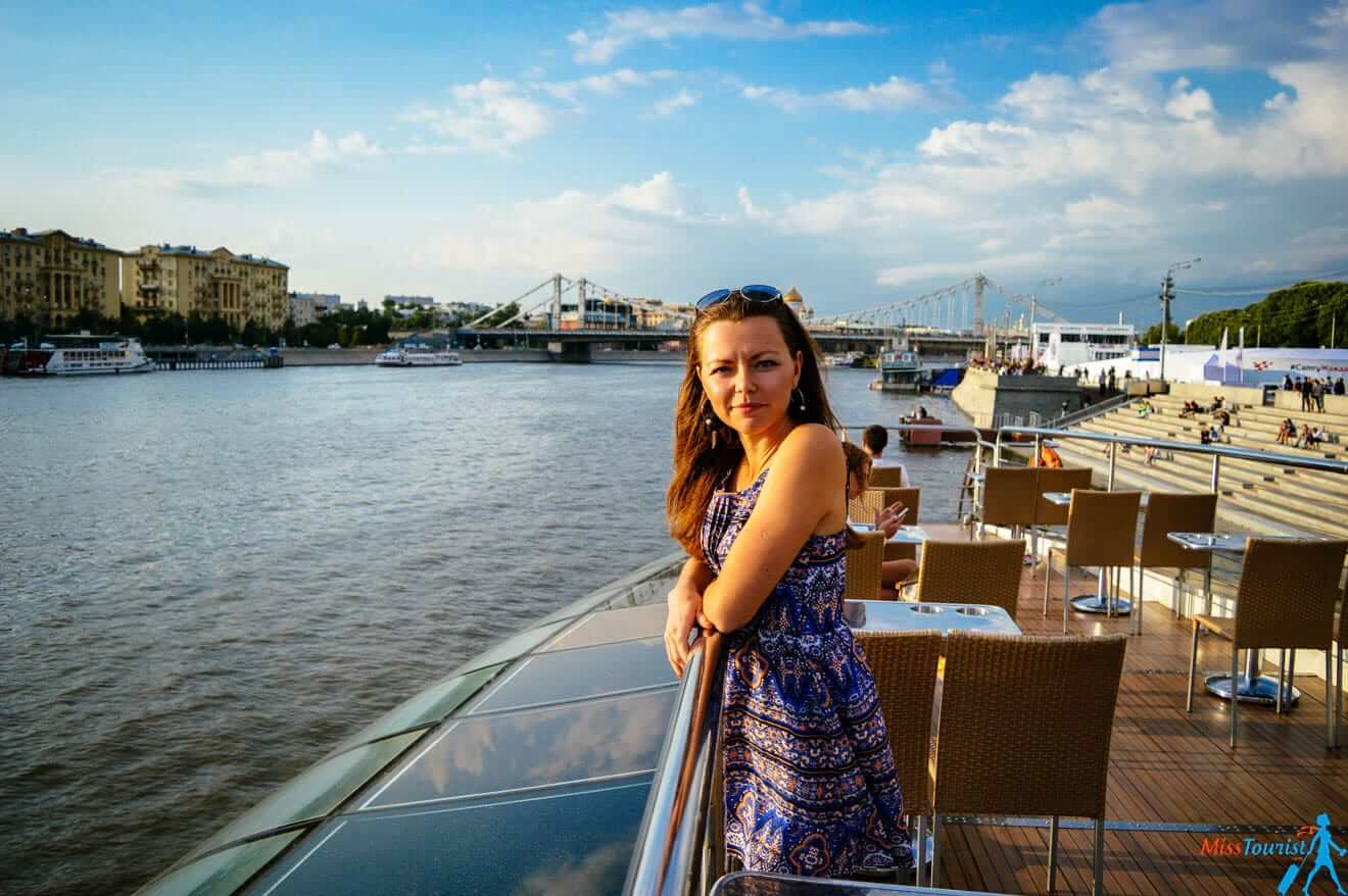 Where to Stay in Moscow Moscow River cruise