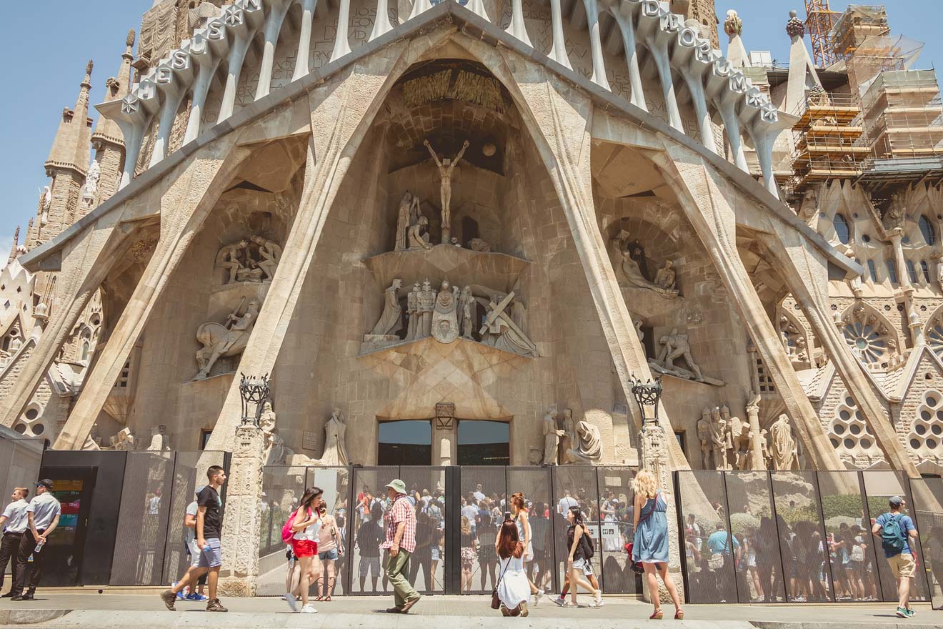 6 Mistakes to Avoid Before Visiting Sagrada Familia in Barcelona 7