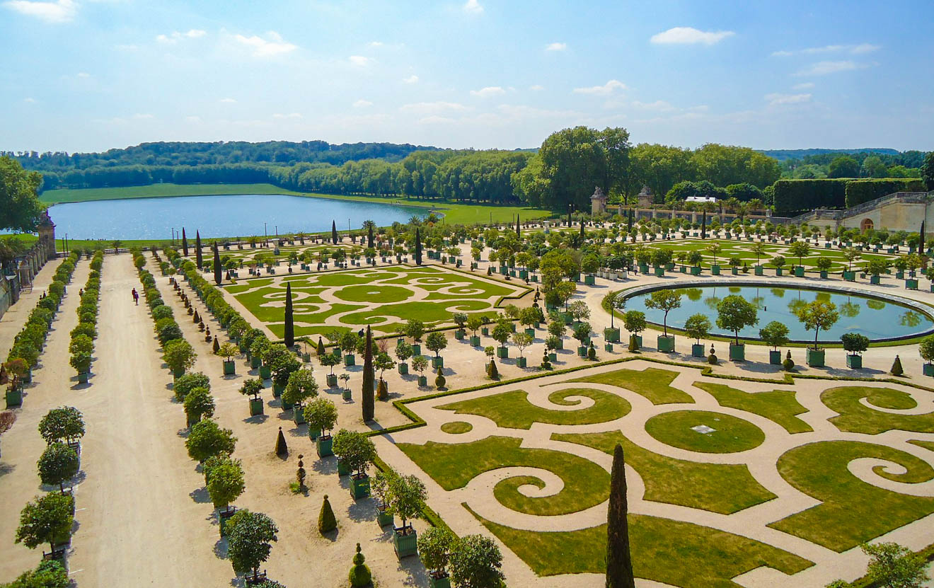 6 Places in Paris With The Longest Queues And How To Skip The Lines Versailles Gardens
