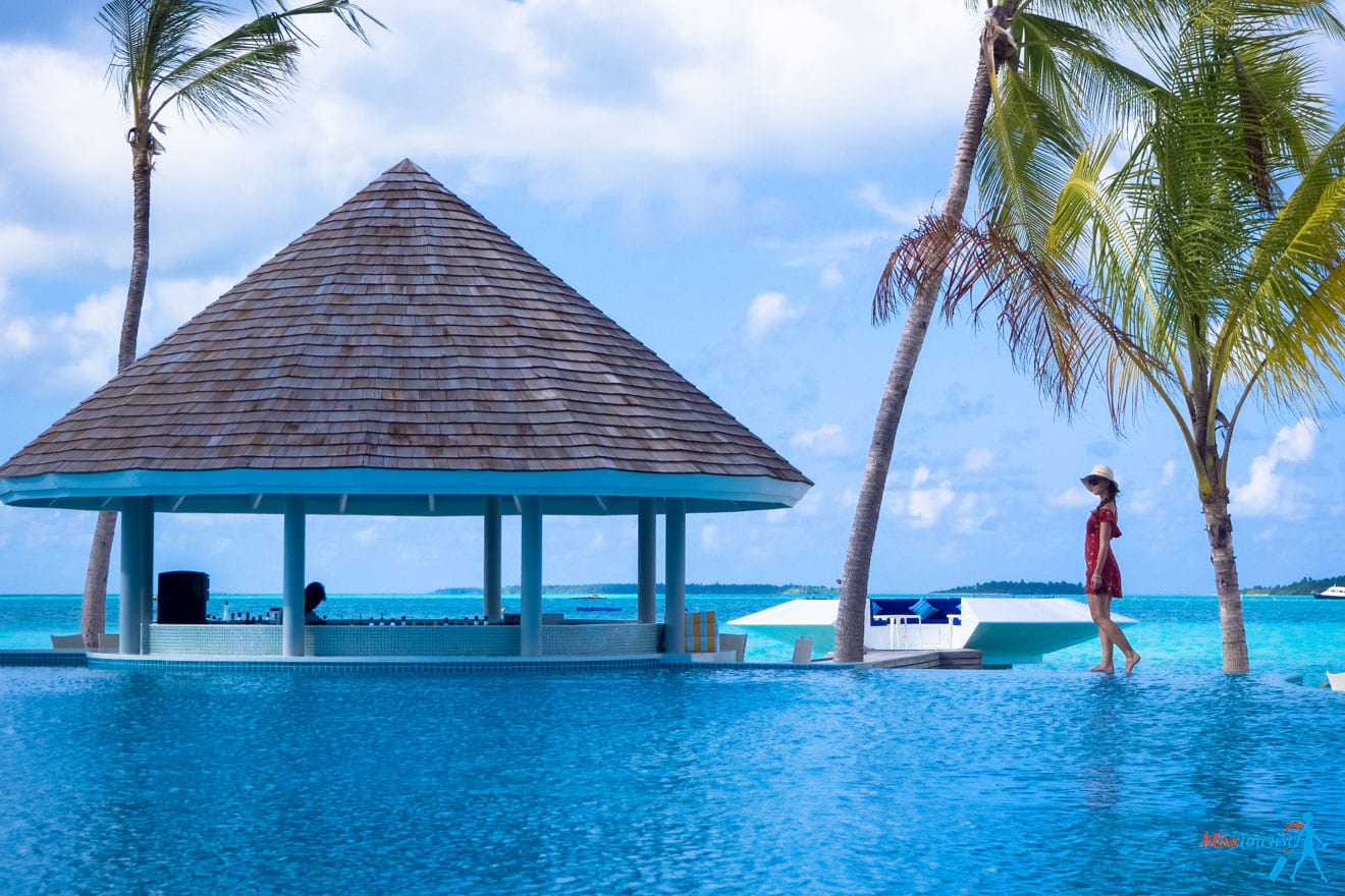 3 Amazing Resorts In The Maldives Kandima pool 3