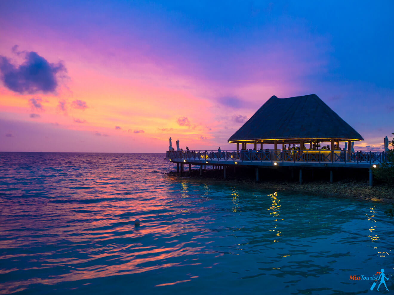 3 Amazing Resorts in the Maldives Bandos Sunset