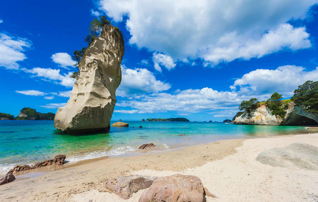 15 Things To Do in Coromandel Peninsula cathedral cove2