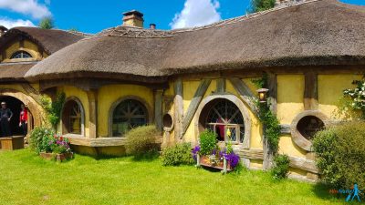 8 EPIC Hobbit Tours in New Zealand ️ (incl. Hobbiton!)