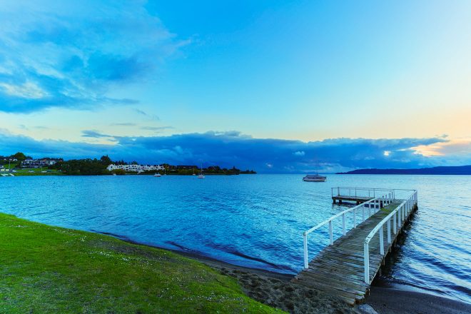 North Island in New Zealand 1 Week Road Trip lake taupo