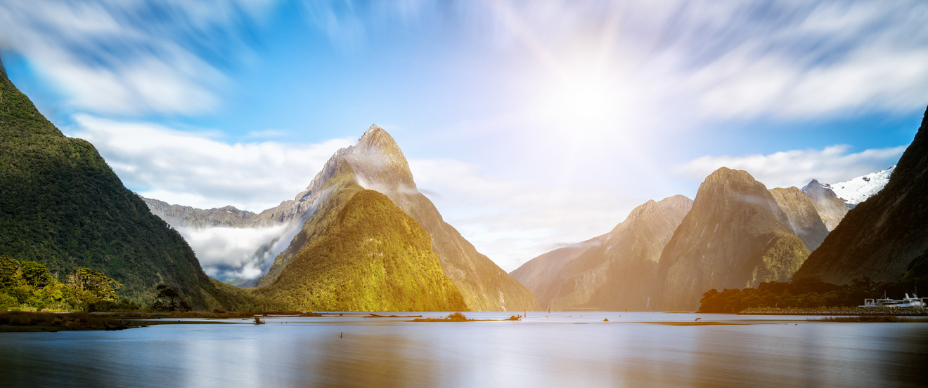 Ultimate South Island Road Trip in New Zealand milford sound 2