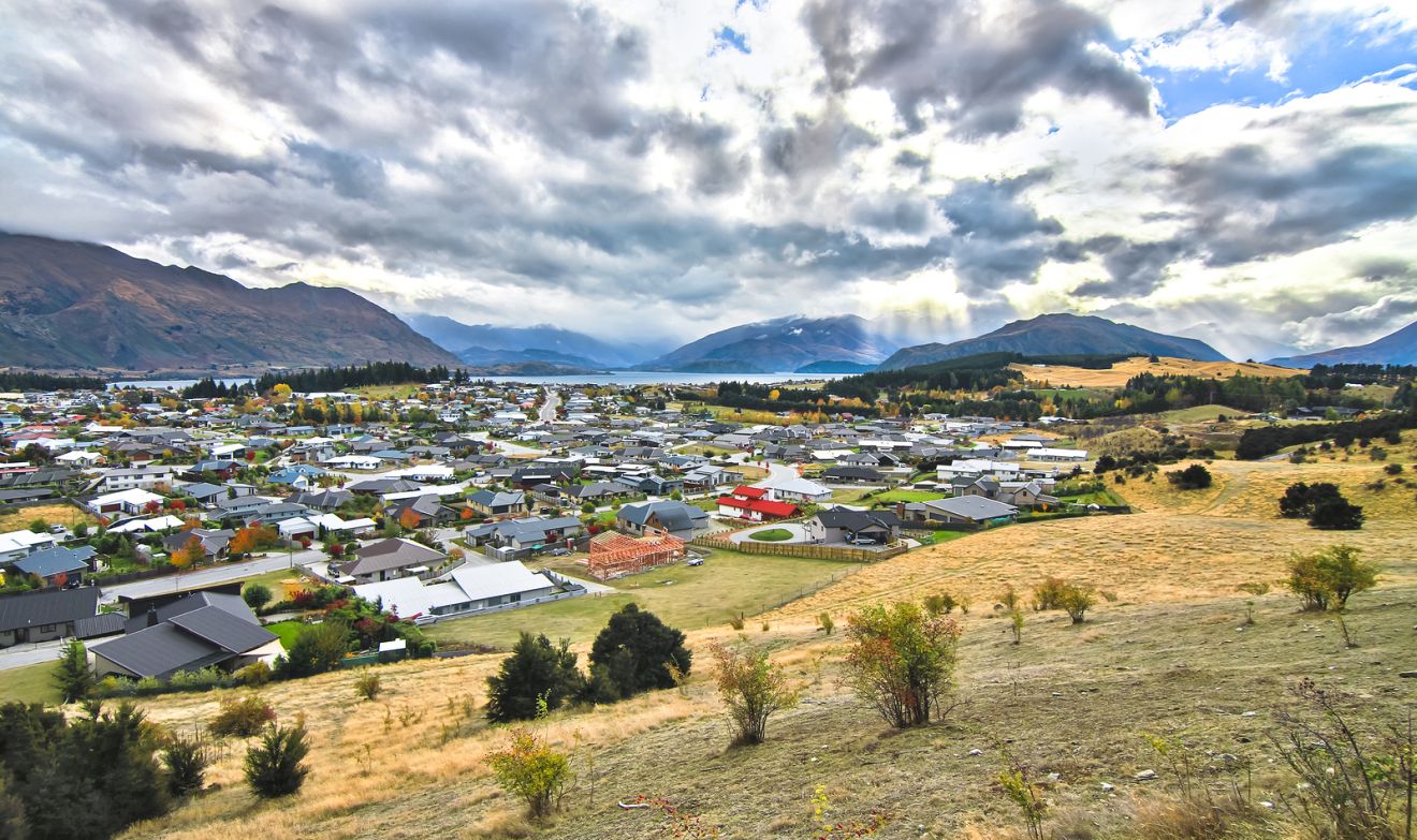 The Town Of Wanaka On New Zealand's South Island, Next To Lake W