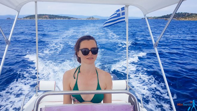 9 Diaporos Island Greece rent a boat (3)