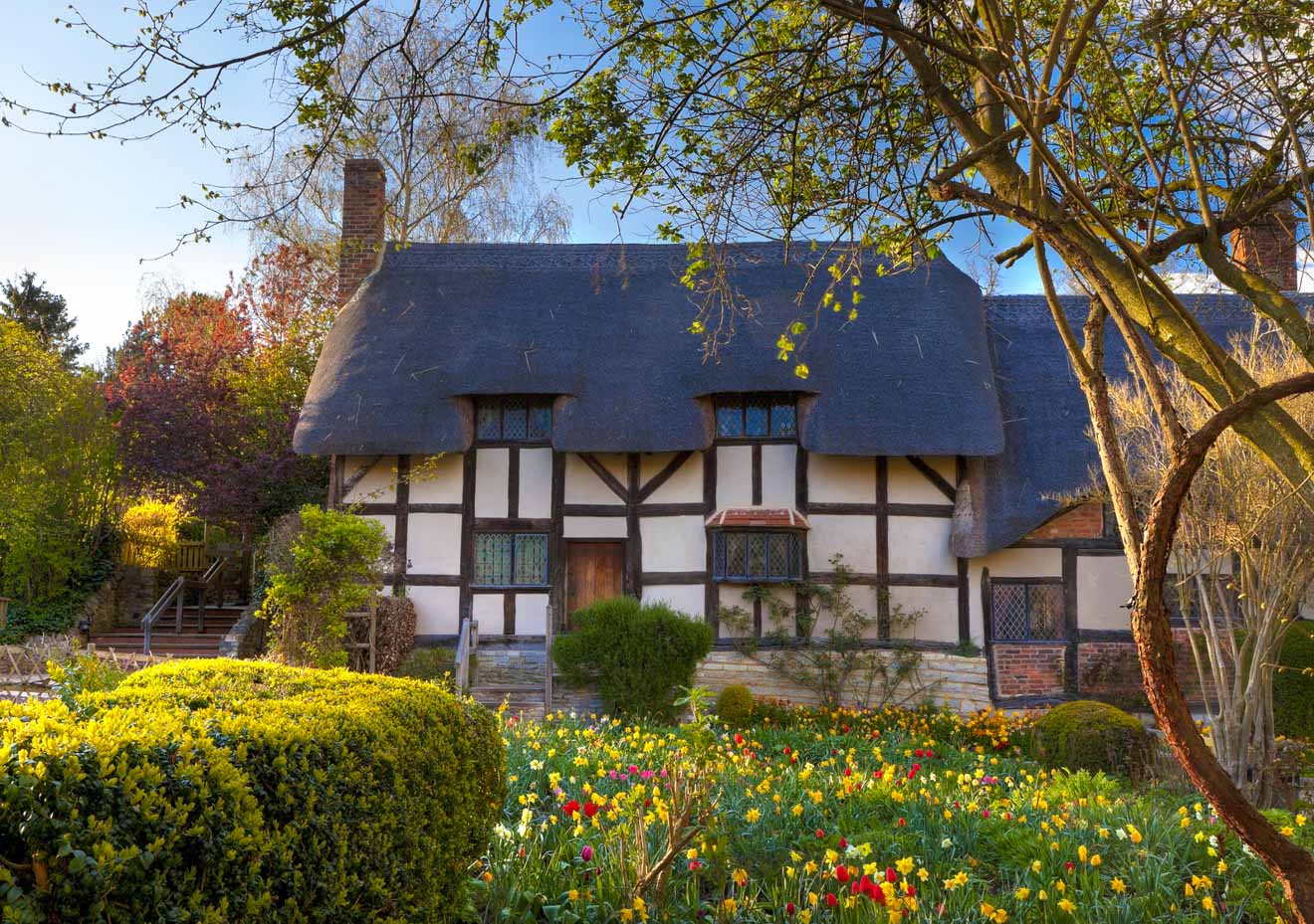11 Best Things to do in Stratfod-Upon-Avon Anne Hathaway's Cottage