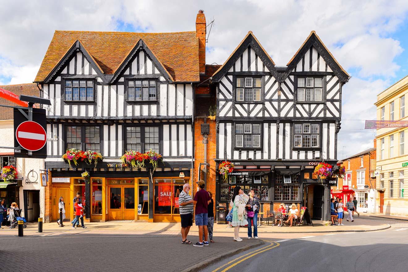 stratford upon avon tourist information centre