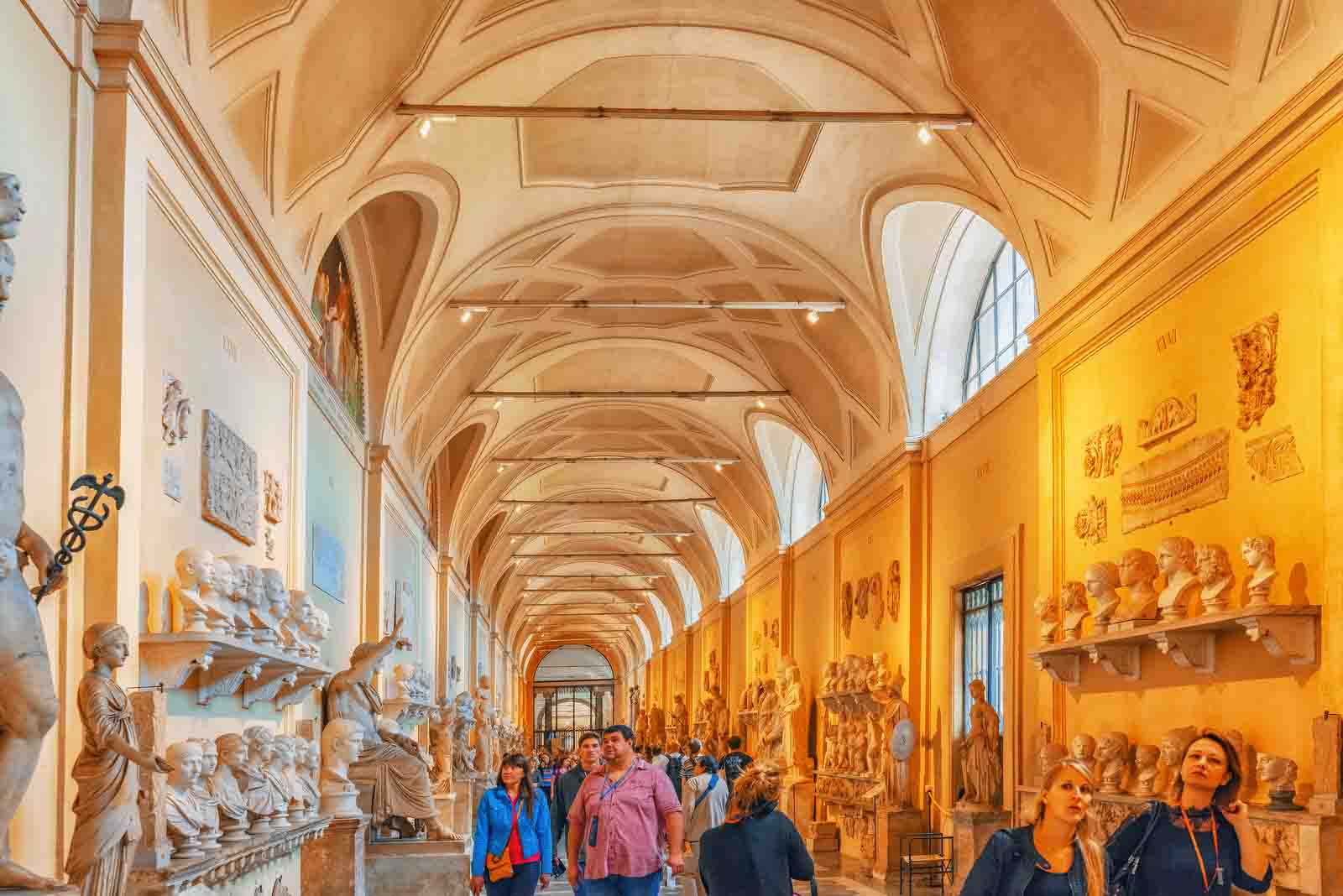 How To Avoid The Long Lines At Vatican Museums in Rome, Italy 8