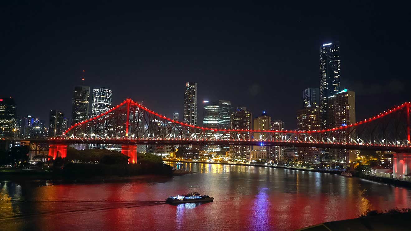 things to do in brisbane at night