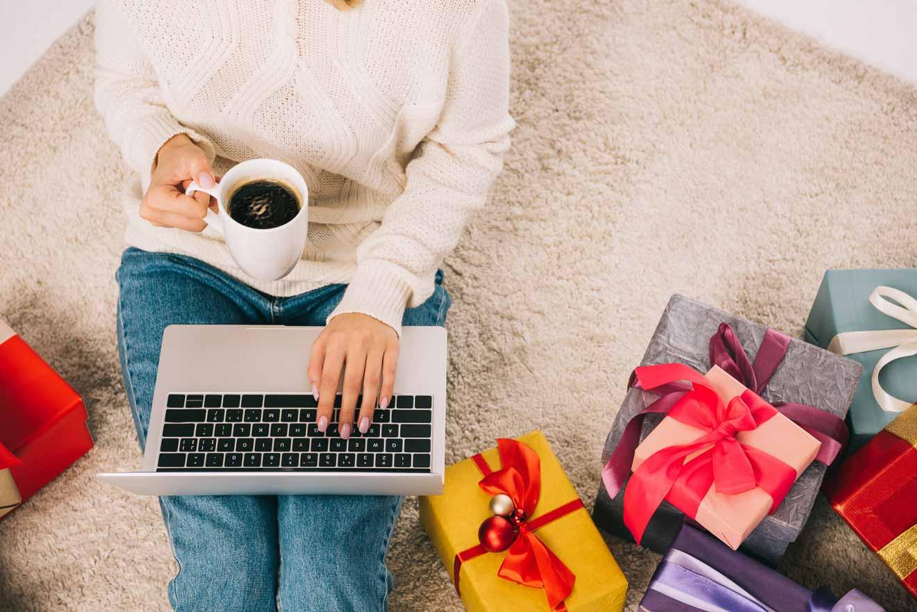 Best Online Gifts for Your Friends and Family - 12 Awesome Ideas