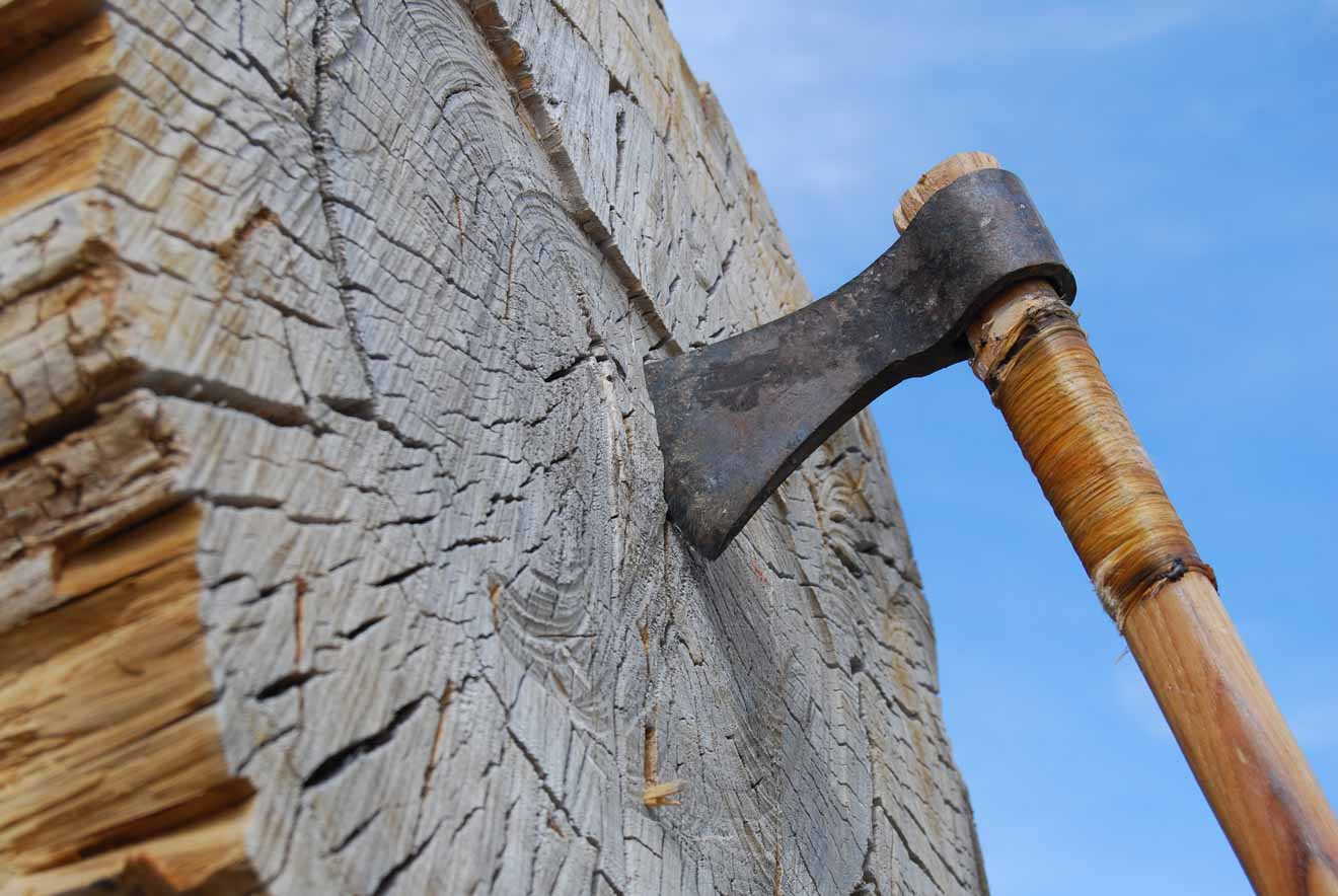 Axe Throwing Glenworth Valley Activities