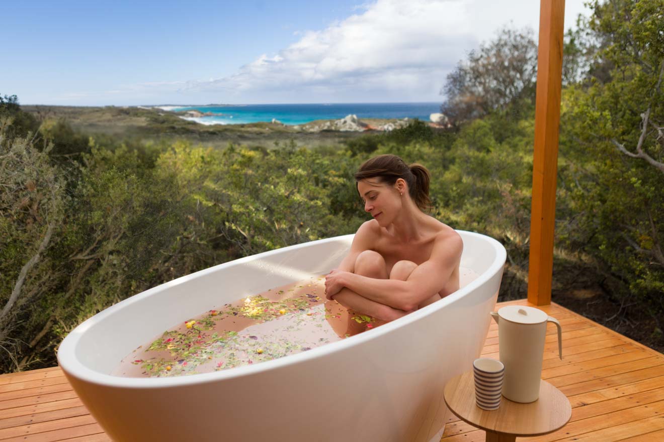 Bay of Fires Lodge-Spa accommodation