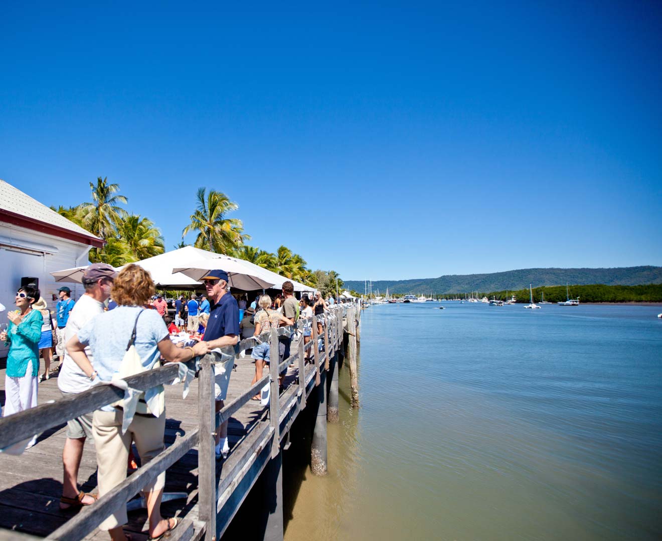 may carnivale in port douglas