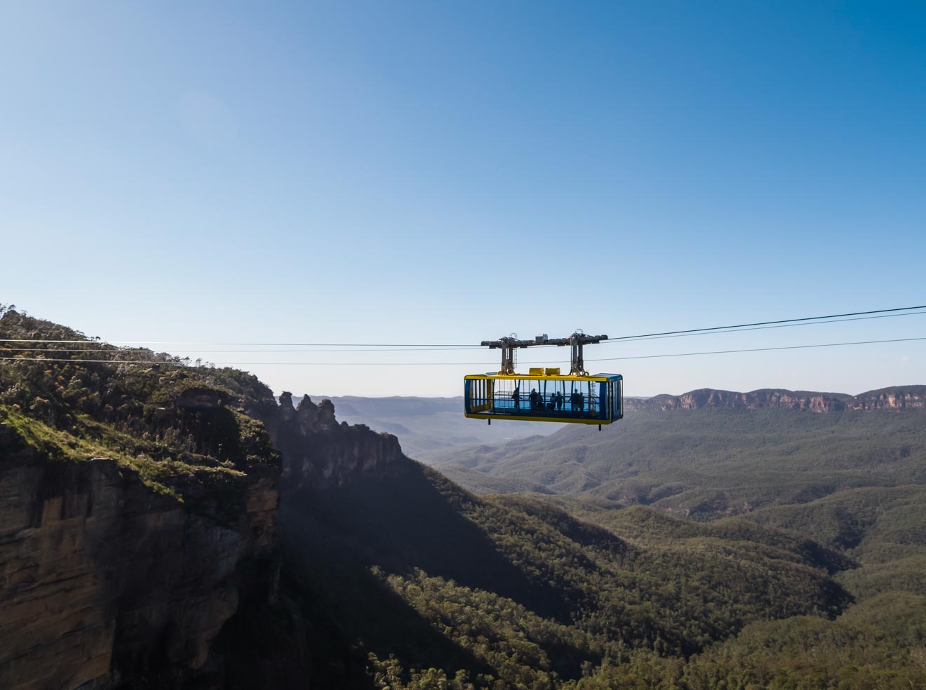 Skyway cabin passes over the Jamison Valley Blue Mountains prices