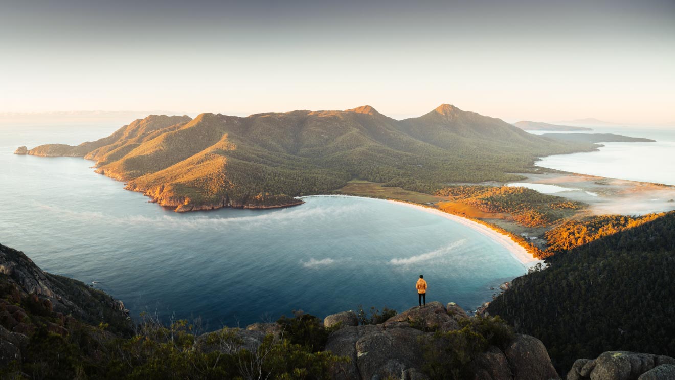 Wineglass Bay tasmania mountain