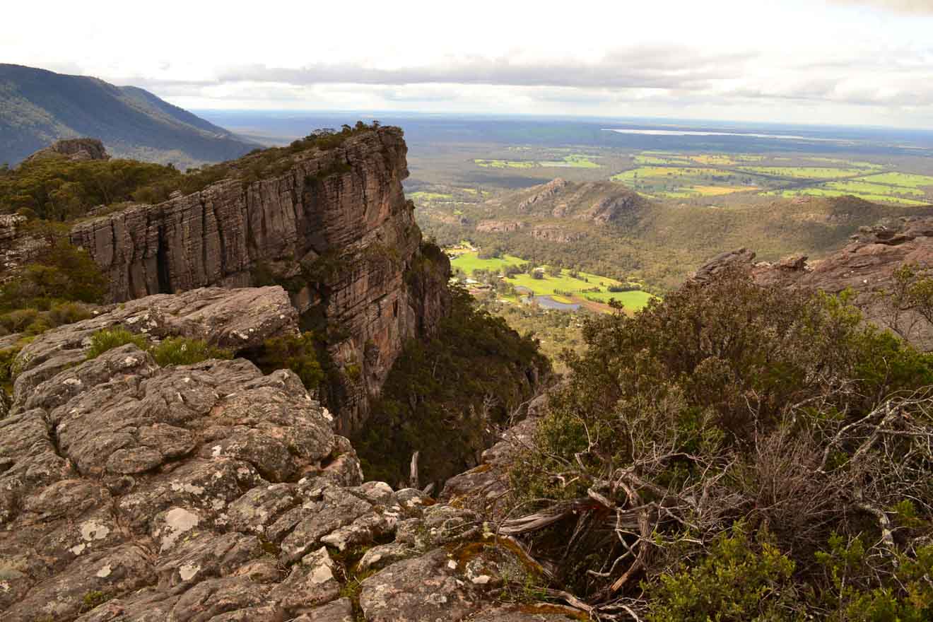 Mount Loop Walk - mountain Grampians National Park