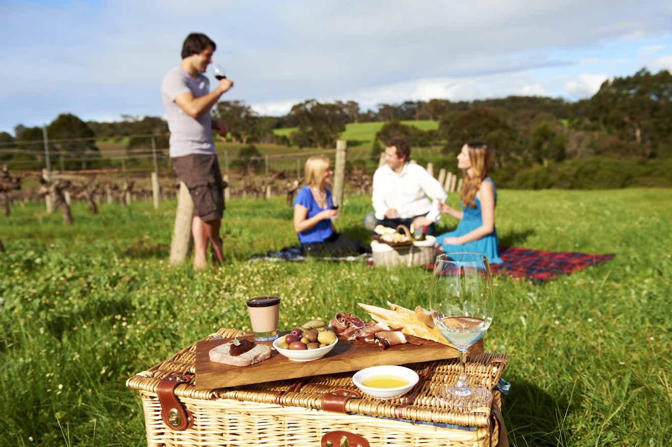 things to do Picnic Margaret River Wineries