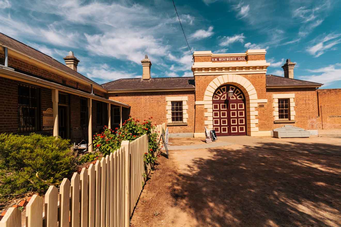 Mildura information - Travel Victoria: accommodation - building Things to do in Mildura