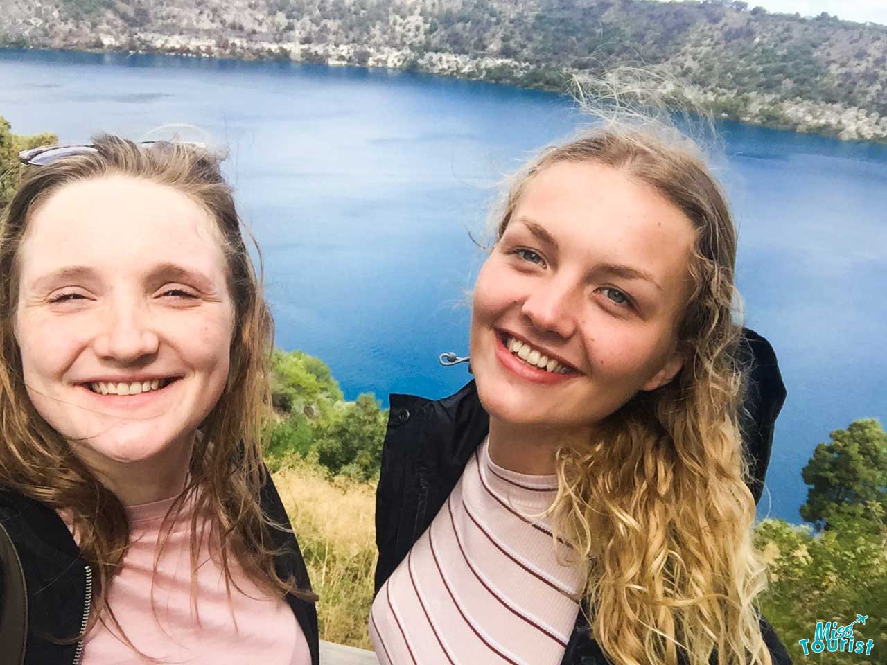 blue lake, mount gambier- friends Things to do in Mount Gambier