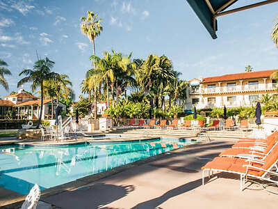 Where to Stay in Santa Barbara • 5 Best Areas + Hotels & Map