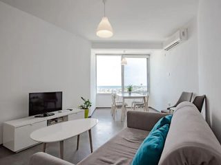 3 4 Luxury Seafront Appartment