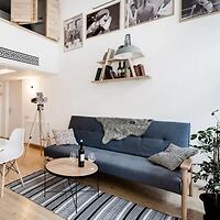 0 2 Stylish Apartment Airbnb