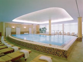 1 2 Lindner Dom Residence hotel with pool