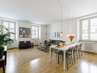 1 4 Elegant Apartment
