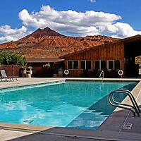 0 3 affordable Red Cliffs Lodge 1
