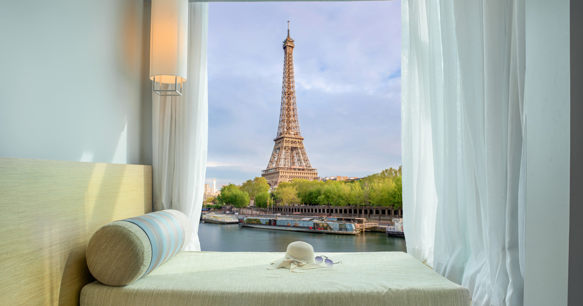 Best 16 Paris Hotel With Eiffel Tower View • For All Budgets