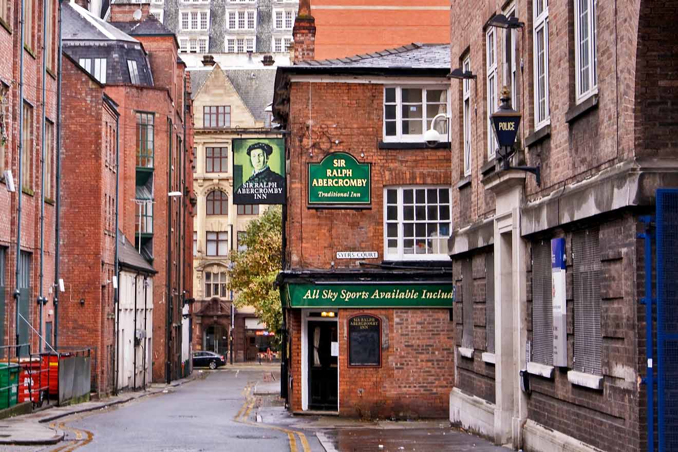 Most popular and touristic neighborhood in manchester uk