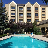 0 3%20DoubleTree%20affordable%20hotel