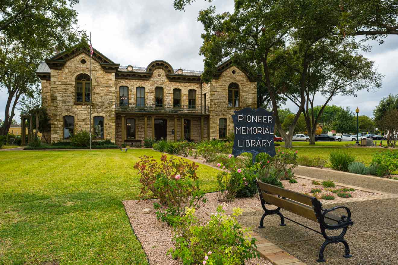 7 Where to stay for cheap Fredericksburg
