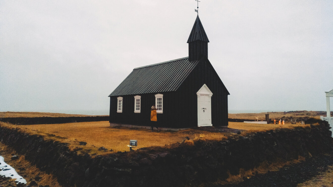 2 Budakirkja in Snaefellsnes