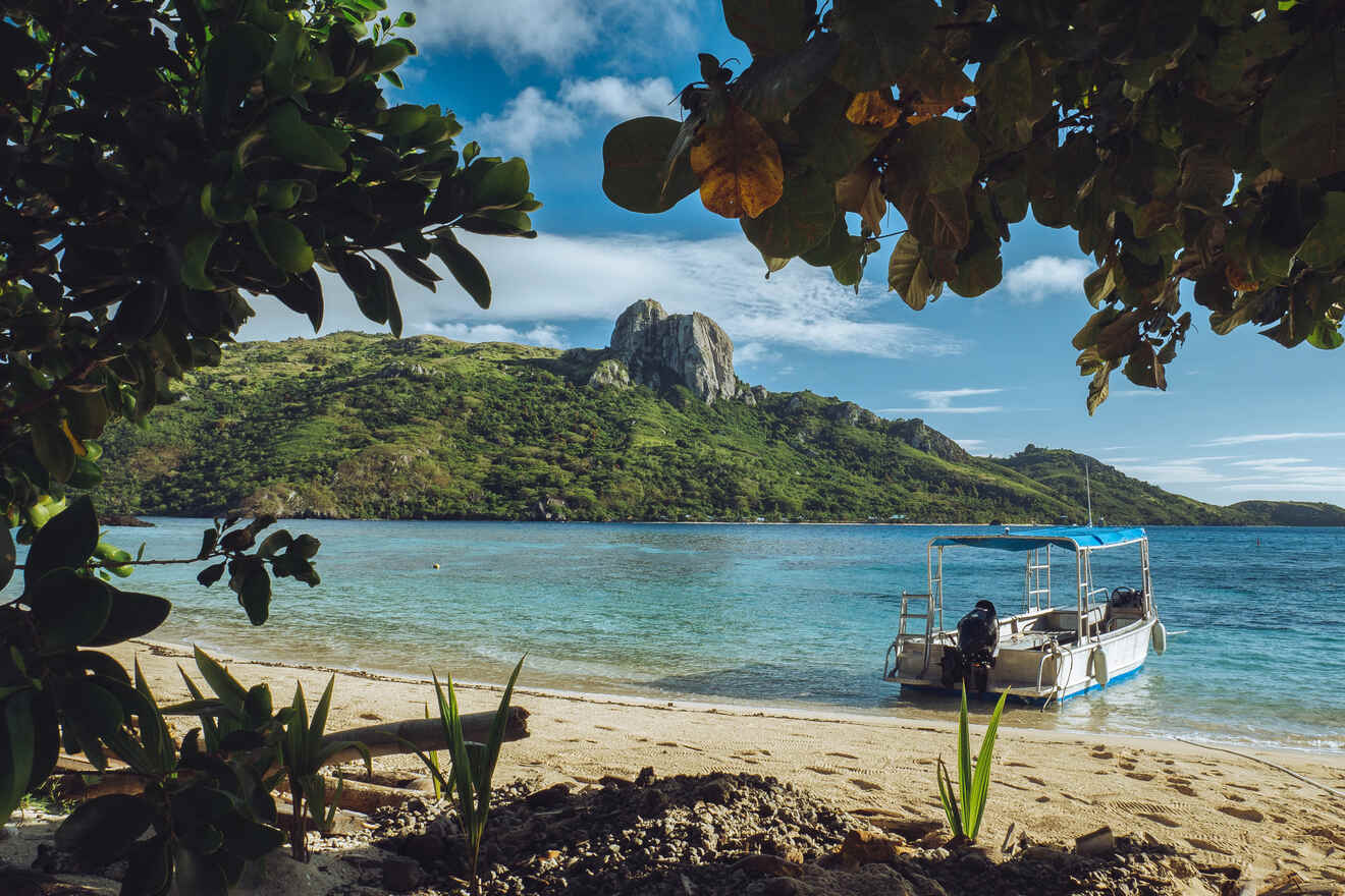 Fiji and Bora Bora main vacation aspects