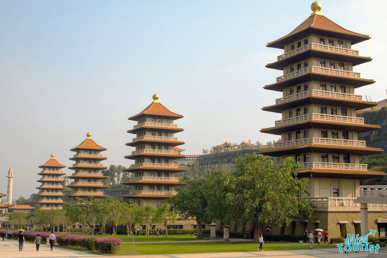 2 Fo Guang Shan Monastery