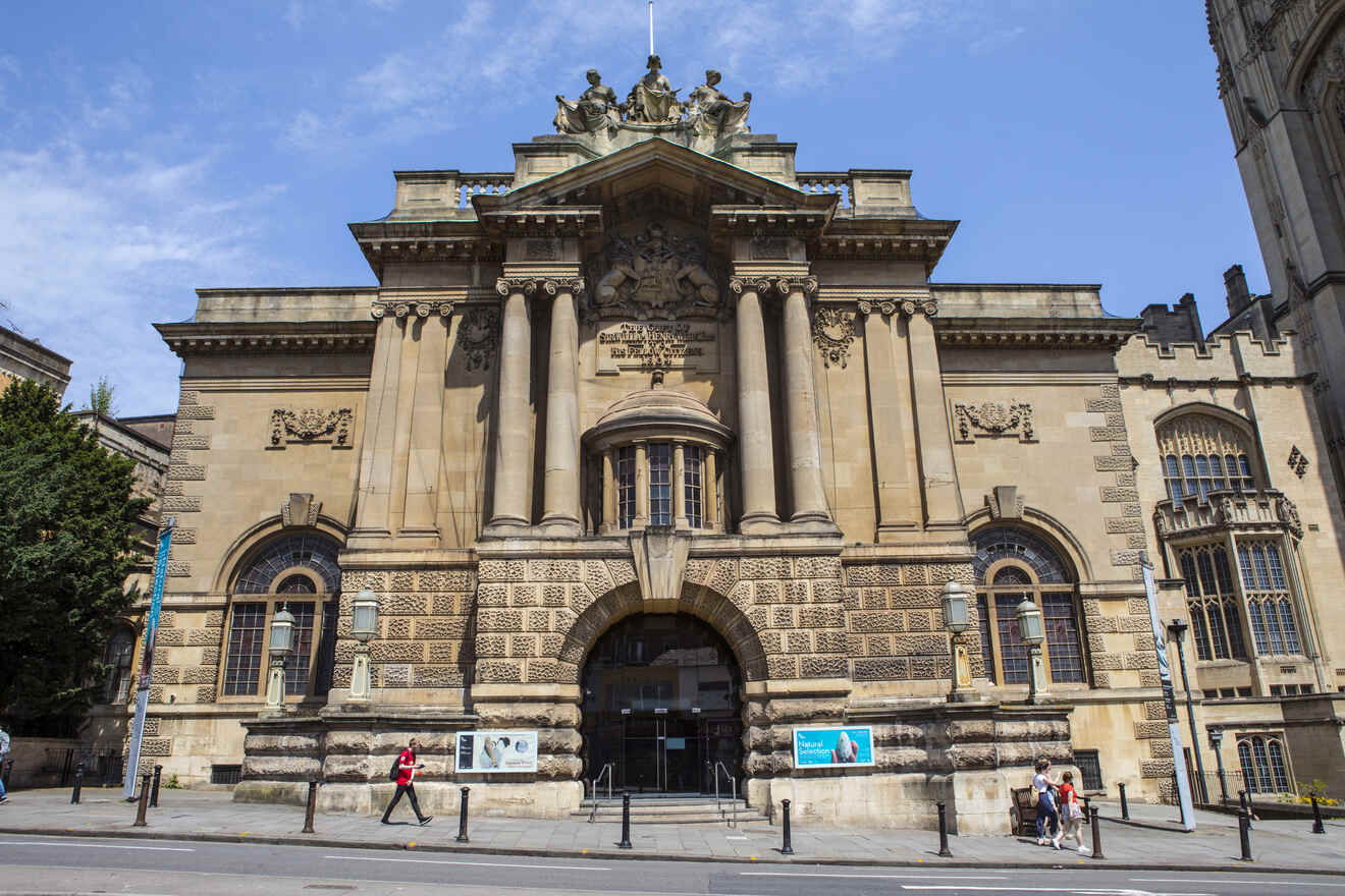 7.1 Bristol Museum Art Gallery