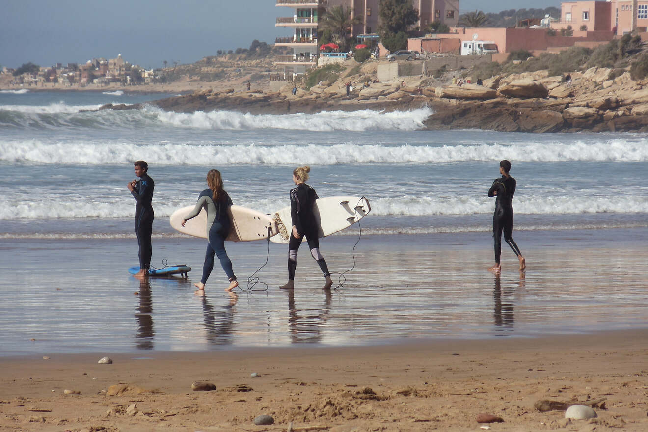 rent a surfto take a lesson in Taghazout