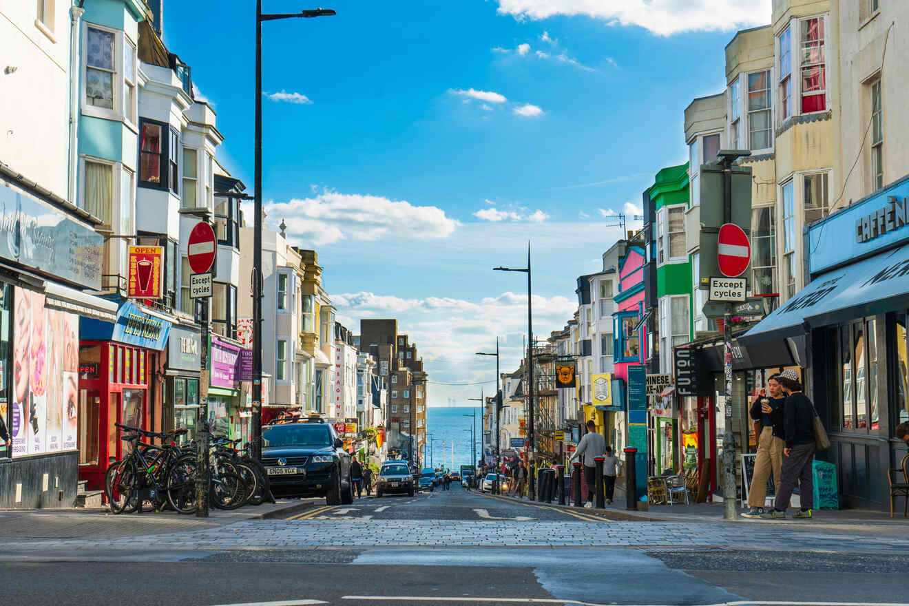 6 Explore all the beautiful lanes of Brighton