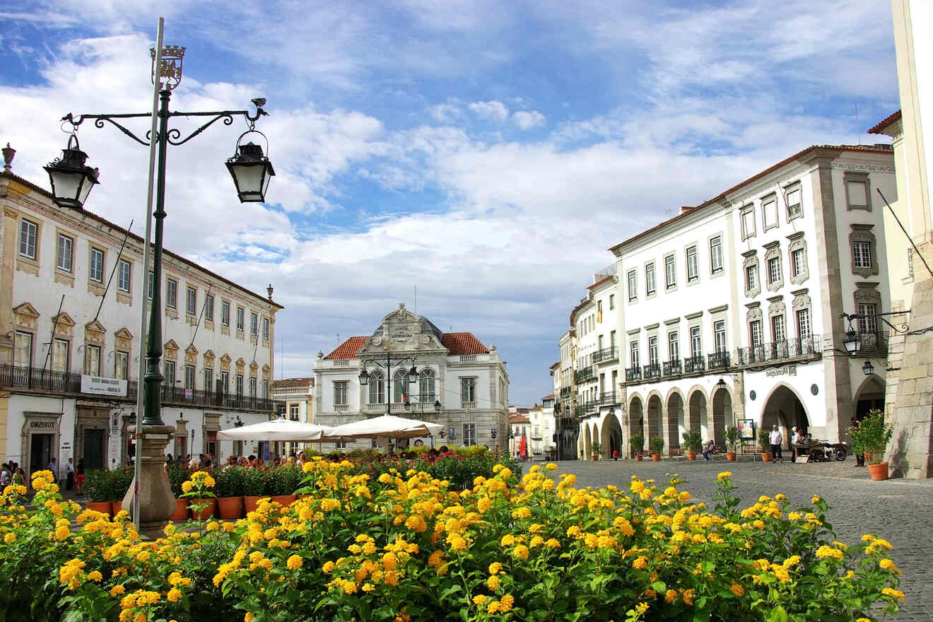 8.2 visiting Evora Cathedral