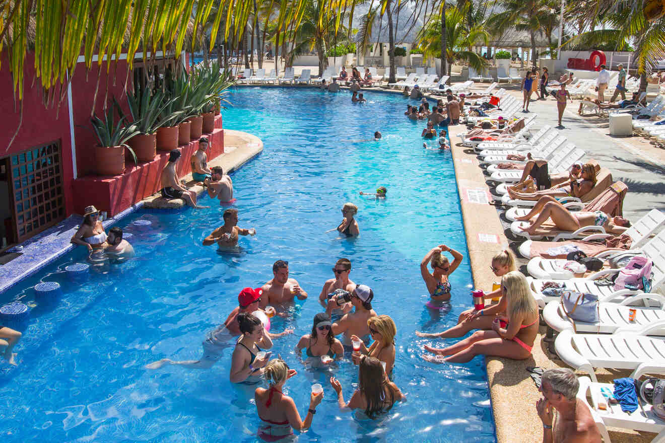 Best party resorts in cancun