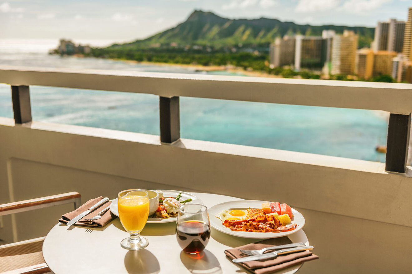 An image of breakfast with a view at one of the best places to eat in Oahu